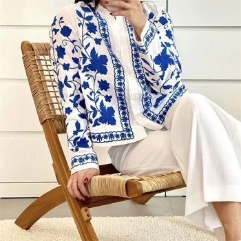  ZXQJ Ženy 2021 Módne Modré a Biele Porcelánové Vyšívané Blúzky Vintage Dlhý Rukáv Ženské Košele Blusas Elegantné Topy