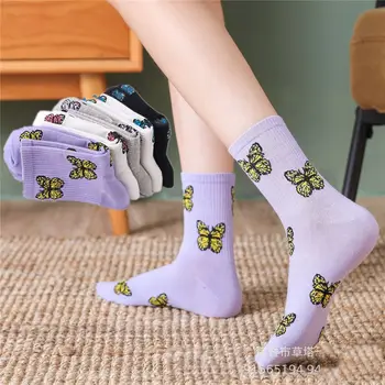  Bežné Candy Farby Streetwear Priedušná kórejský štýl Ženy, Ponožky, Bavlnené Ponožky Motýľ Vyšívané