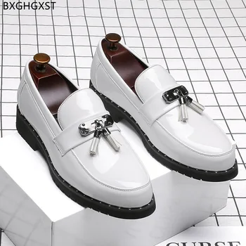  Biele Šaty Topánky Mens Módne Patent Kožené Topánky pre Mužov Strapec Čierne Mokasíny Pánske Topánky Luxusné Kancelárske 2021 Chaussure Homme