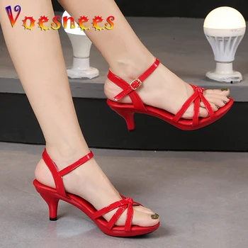  Voesnees 2021 Nové Letné Módny Dizajn Viazané shoelace Ženy Sandále Zvláštne Vysoké podpätky Dámy Sandále Otvorené Prst Čerpadlá Topánky
