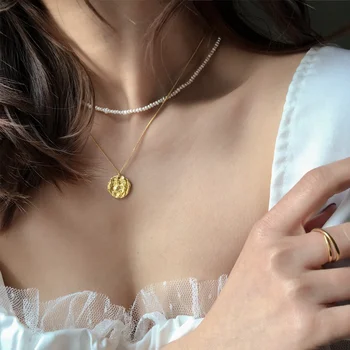 ALLNEWME francúzsky Dvojitej Vrstvy Prírodných Sladkovodných Perál Náhrdelník pre Ženy, Zlatá Farba Mince Prívesok Chokers Šperky Náhrdelníky
