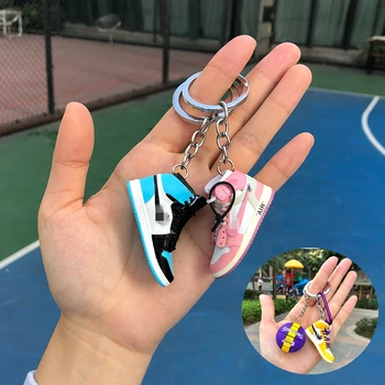  Kreatívne 3D Mini Basketbal Topánky Stereoskopické Model Keychains Tenisky Nadšenec Suvenírov Keyring Auto Batoh Prívesok Darček