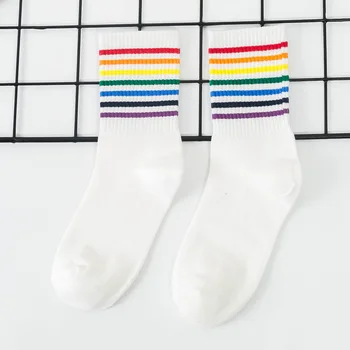  Jesenné a Zimné Bavlnené Ponožky Žena Voľný čas Pohodlné Rainbow Ponožky Ženy Čierna Biela s Farebnými Pruhmi pre Dámy 201