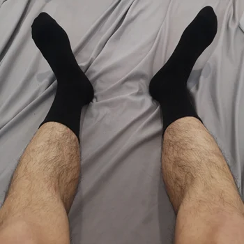  1 Pár Podpora Hot Predaj Sexy Mužov Bavlna Vysokej Biela Alebo Čierna Farbou Šport Pančuchy Ponožky