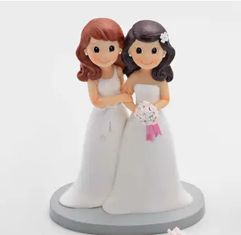  Obrázok na svadobnú tortu, pár strane dievčatá s kytice. Podrobnosti pre svadobnú tortu dekorácie a darčeky. 20 cm.